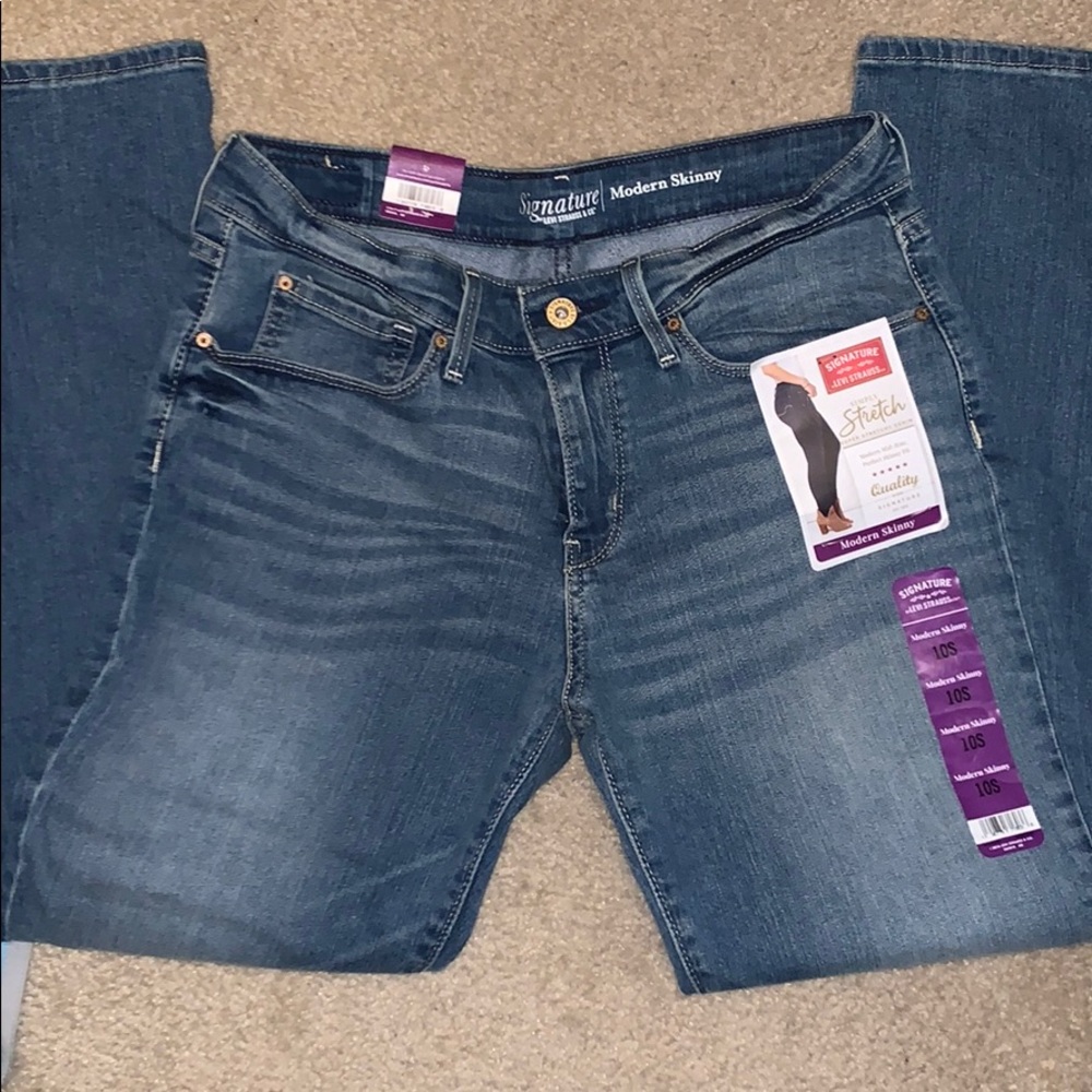 Jeans - Picture 2 of 4